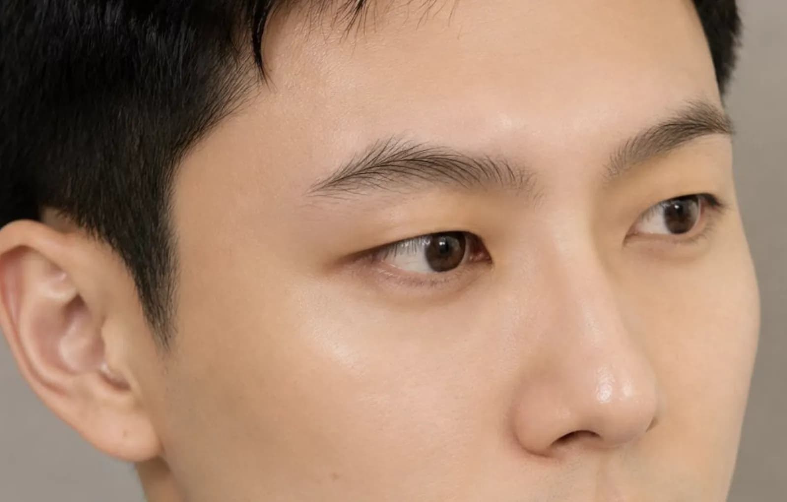 Men's Permanent Makeup brows