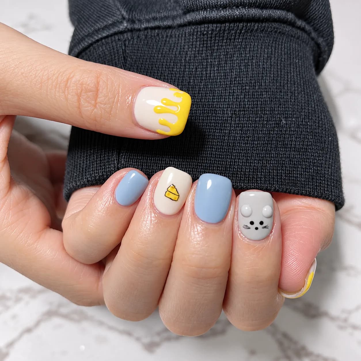 candy look cartoon nails